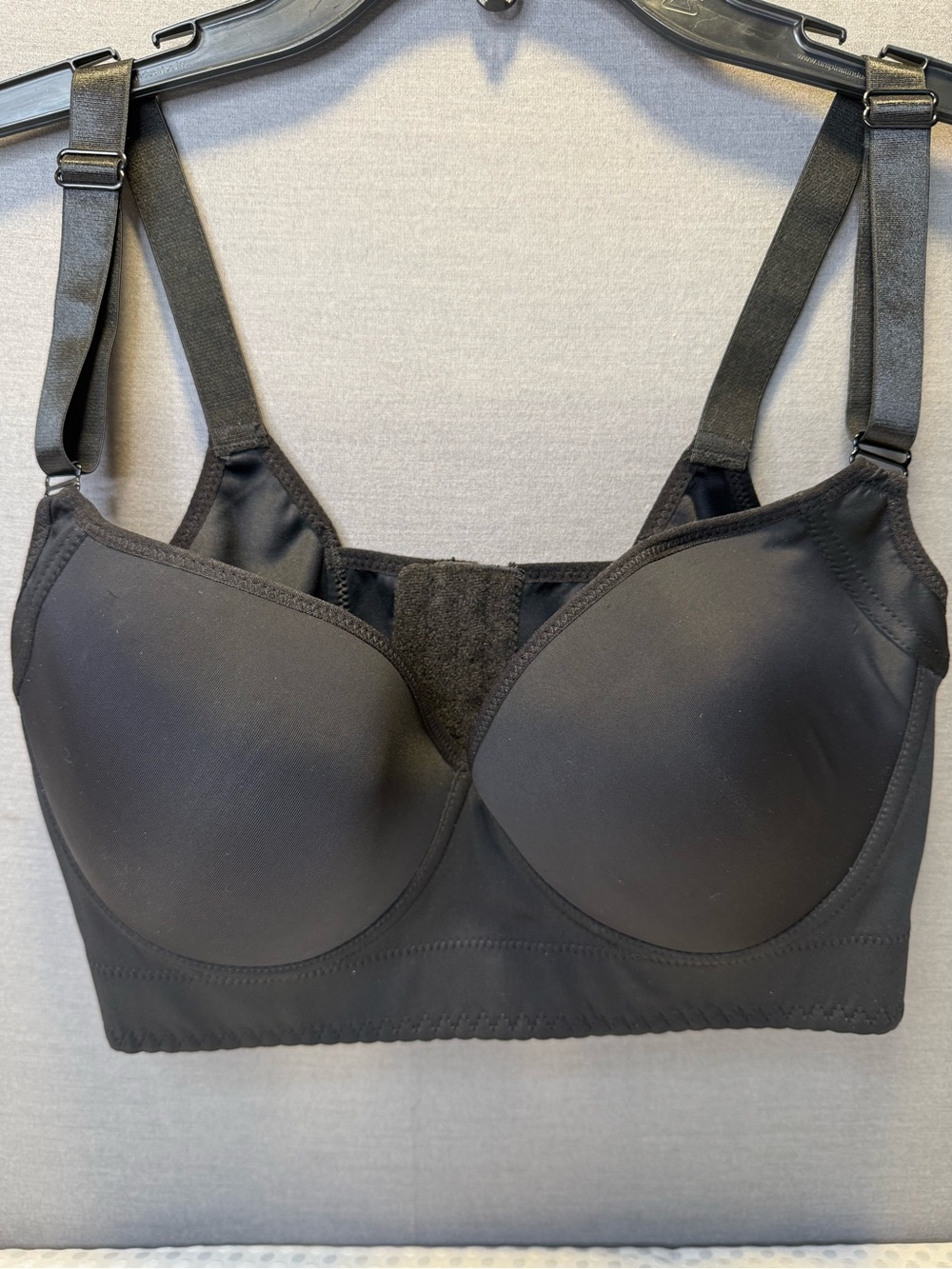 European Black Women's Full-Coverage Seamless Bra Size 38/85E